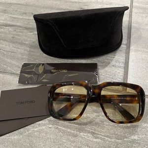 Tom Ford Bailey Oversized Sunglasses - authentication card included
